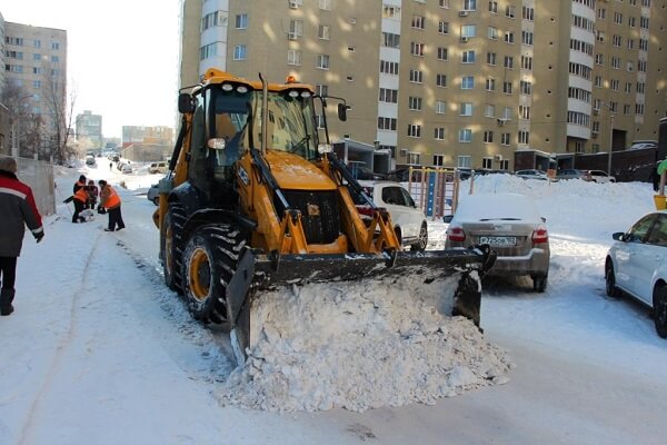 Уборка территории от снега